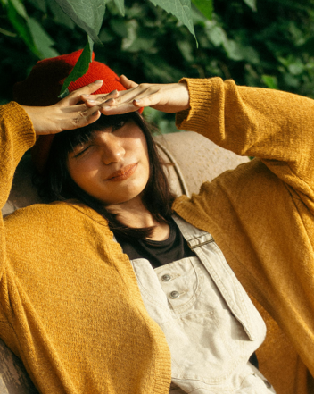 Ilustrasi Cari Cardigan Wanita